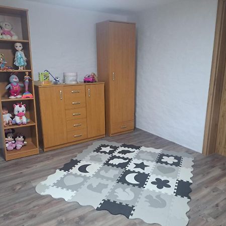 Apartmany Pri Jaskyni - Bystrá Exteriör bild