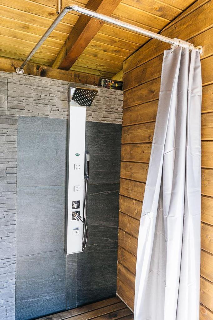 Apartmany Pri Jaskyni - Bystrá Exteriör bild