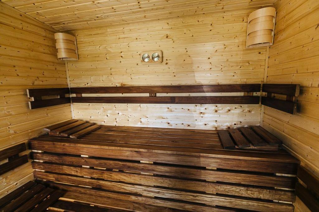 Apartmany Pri Jaskyni - Bystrá Exteriör bild