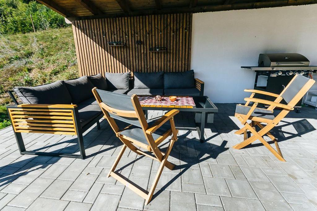 Apartmany Pri Jaskyni - Bystrá Exteriör bild