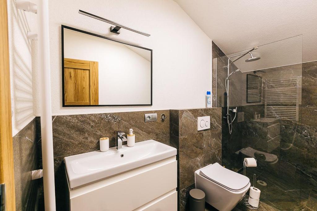 Apartmany Pri Jaskyni - Bystrá Exteriör bild