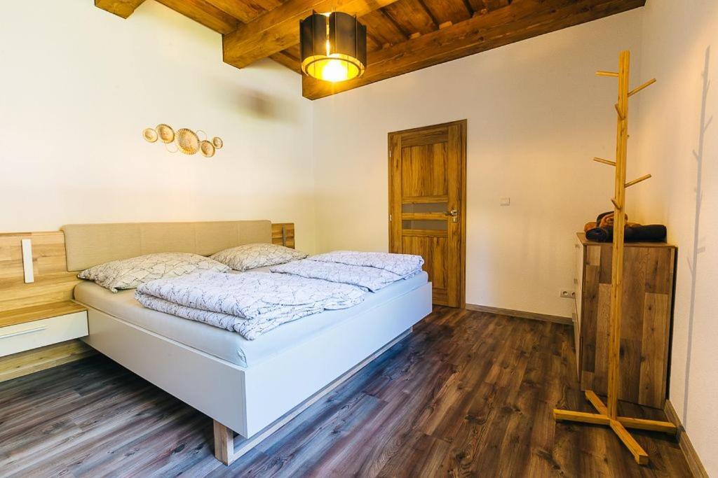 Apartmany Pri Jaskyni - Bystrá Exteriör bild